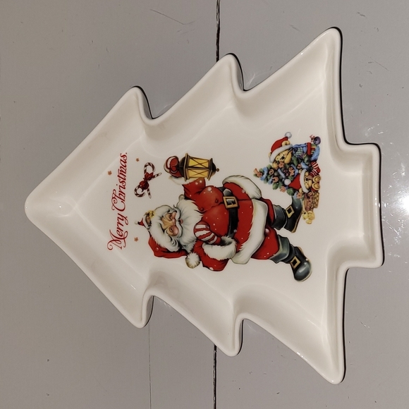 Retro Santa and Bears Christmas Tree Plate - Picture 1 of 12